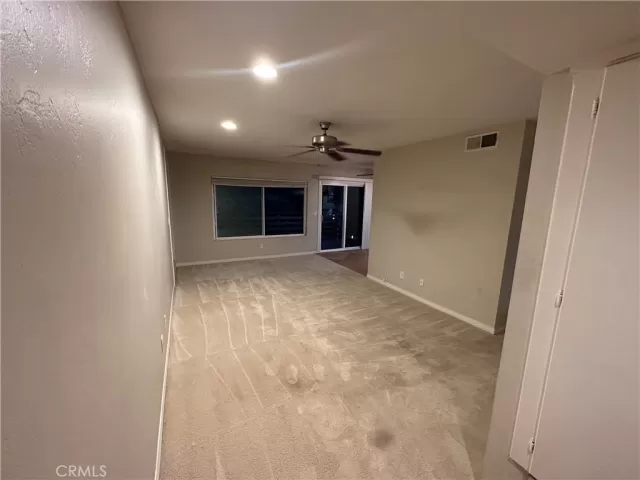 MLS: DW23097438 Condo For Sale