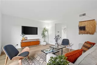 Photo #4: DW23103233 Listing 