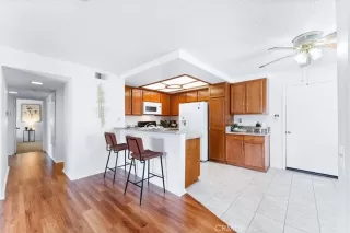 Photo #5: DW23114696 Listing