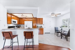 Photo #6: DW23114696 Listing