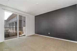 Photo #6: DW23127324 Listing 