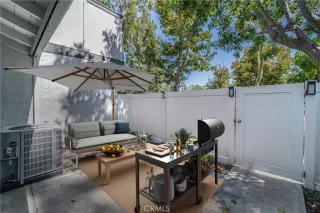 Photo #4: DW23137084 Listing 