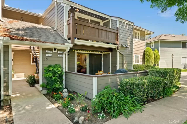 MLS: DW23170215 Condo For Sale