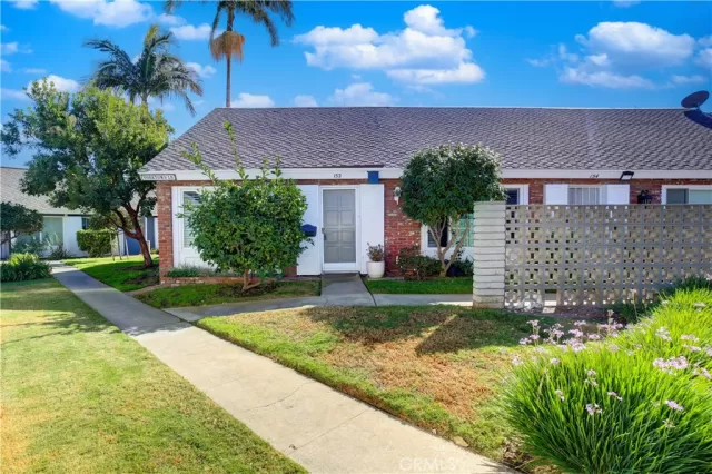 MLS: DW23210865 Condo For Sale