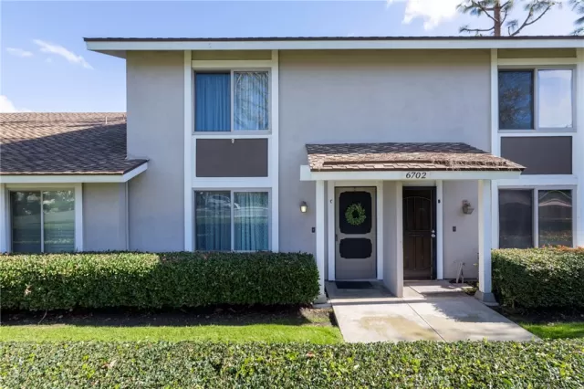 MLS: DW24001744 Condo For Sale