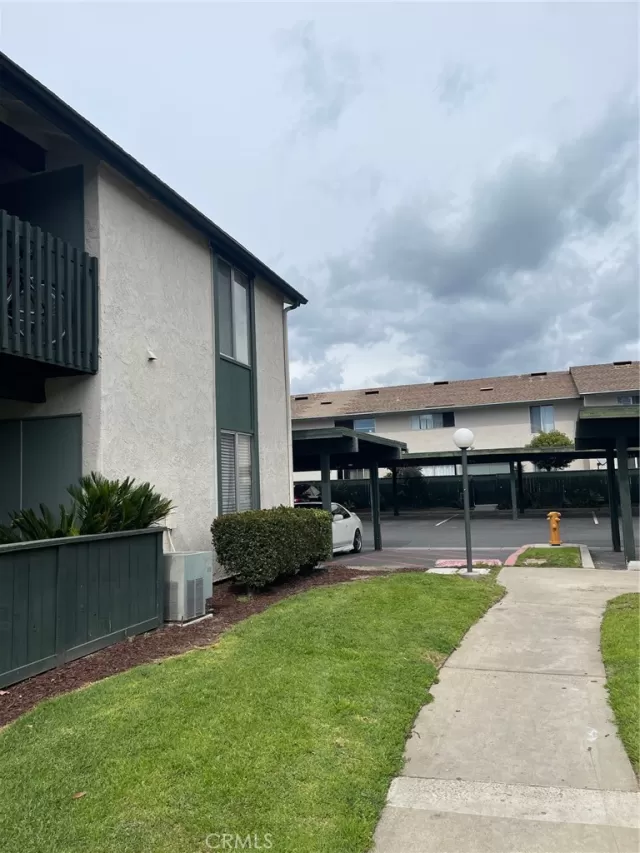 MLS: DW24053880 Condo For Sale