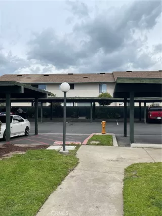 Photo #1: DW24053880 Listing