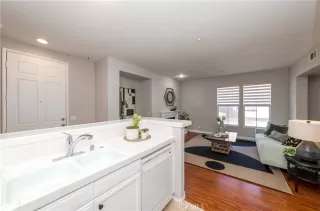 Photo #6: DW24065825 Listing 