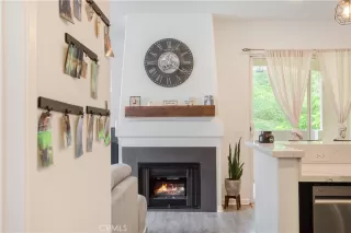 Photo #4: DW24146321 Listing