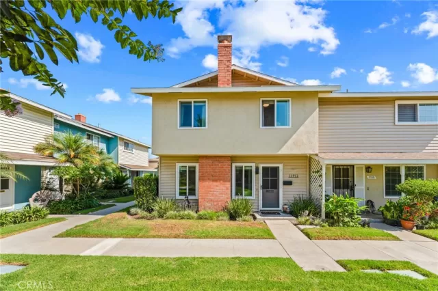 MLS: DW24169055 Condo For Sale