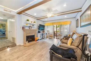 Photo #5: DW24198549 Listing 