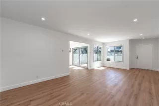 Photo #2: DW25021619 Listing