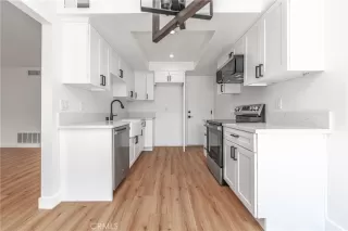 Photo #4: DW25021619 Listing