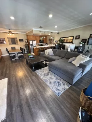 Photo #3: DW25064376 Listing 