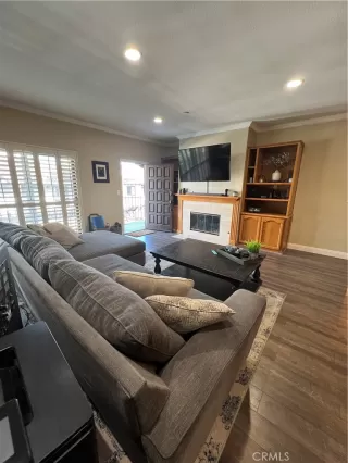 Photo #4: DW25064376 Listing 