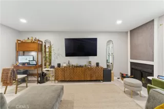 Photo #2: DW25068661 Listing