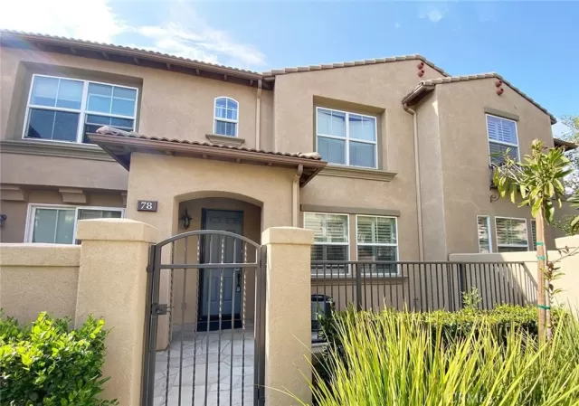 MLS: DW25070219 Condo For Sale