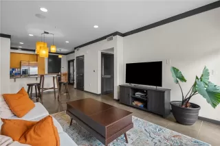 Photo #1: DW25085076 Listing 