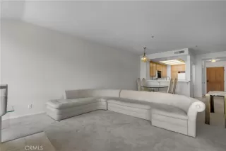 Photo #6: DW25088819 Listing 