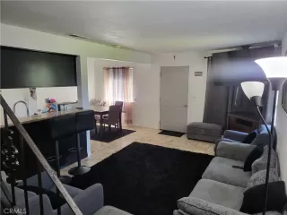 Photo #1: DW25095421 Listing