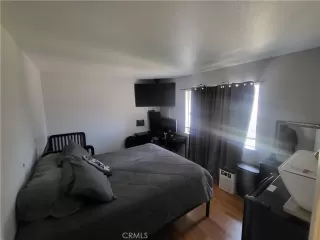 Photo #5: DW25095421 Listing