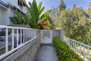 Photo #3: DW25096792 Listing 