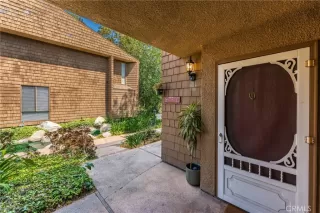 Photo #4: DW25125870 Listing