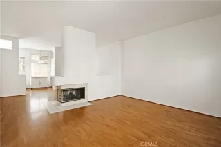 Photo #6: DW25132568 Listing 