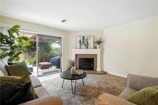 Photo #2: DW25141873 Listing