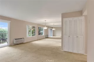 Photo #4: DW25142389 Listing 