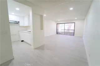 Primary Photo for MLS#: DW25143592