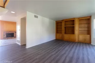 Photo #3: DW25153355 Listing 