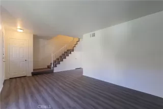 Photo #5: DW25153355 Listing 