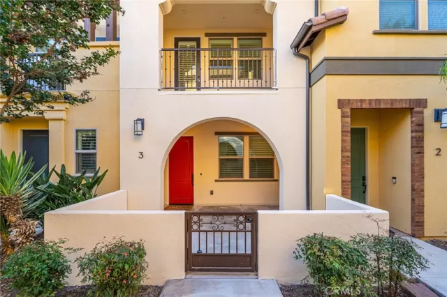 MLS: DW25171289 Condo For Sale