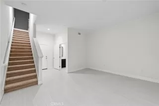 Photo #5: DW25171289 Listing 