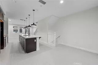 Photo #6: DW25171289 Listing 