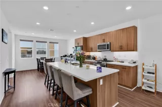 Photo #3: DW25175986 Listing 