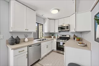 Photo #2: DW25190670 Listing 