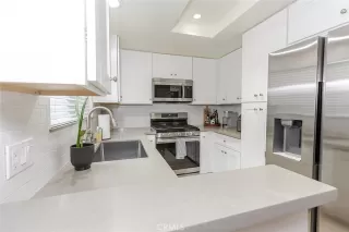 Photo #4: DW25199265 Listing 