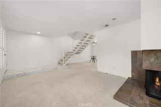 Photo #3: DW25201637 Listing 