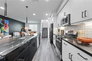 Photo #4: DW25217700 Listing 