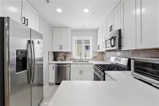 Photo #4: DW25220484 Listing