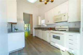 Photo #2: DW25247254 Listing 