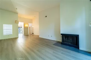 Photo #3: DW25247254 Listing 