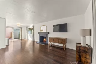 Photo #2: DW25252399 Listing 