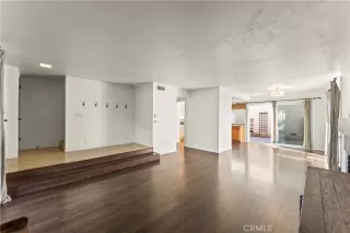 Photo #3: DW25252399 Listing 