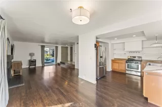 Photo #4: DW25252399 Listing 