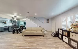 Photo #4: DW25266209 Listing 