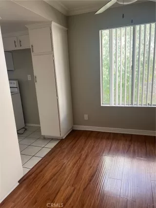 Photo #5: DW26003775 Listing