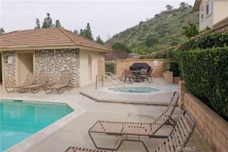 Photo #4: DW26019899 Listing